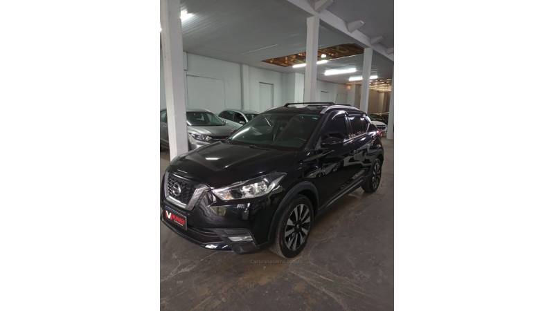 NISSAN - KICKS - 2016/2017 - Preta - R$ 73.000,00
