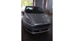 FORD - FIESTA - 2013/2014 - Prata - R$ 40.000,00