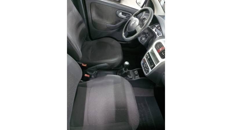 CHEVROLET - CORSA - 2009/2010 - Prata - R$ 28.000,00
