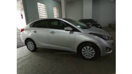 HYUNDAI - HB20S - 2014/2015 - Prata - R$ 55.000,00