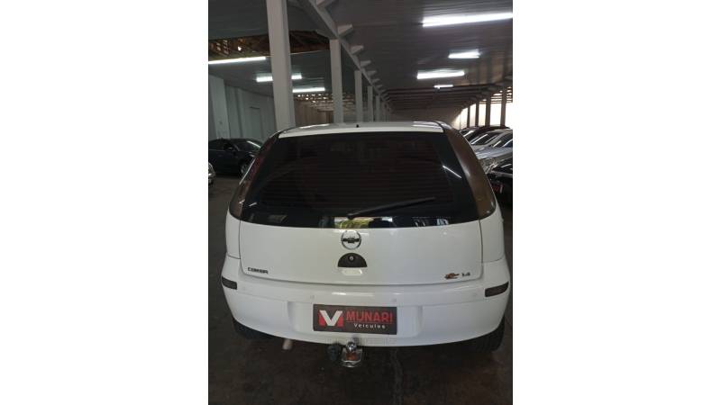 CHEVROLET - CORSA - 2008/2008 - Branca - R$ 26.000,00