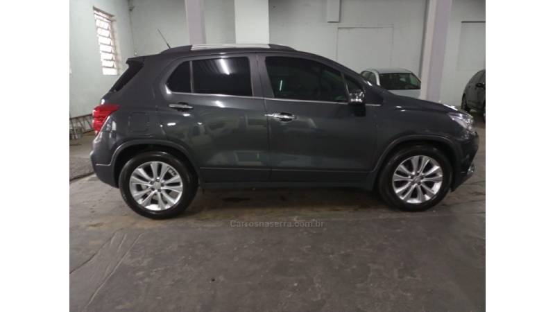 CHEVROLET - TRACKER - 2019/2019 - Cinza - R$ 89.000,00