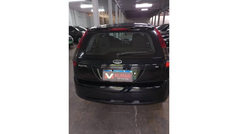 FORD - FIESTA - 2012/2013 - Preta - R$ 32.000,00