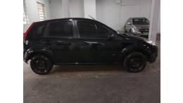 FORD - FIESTA - 2012/2013 - Preta - R$ 32.000,00