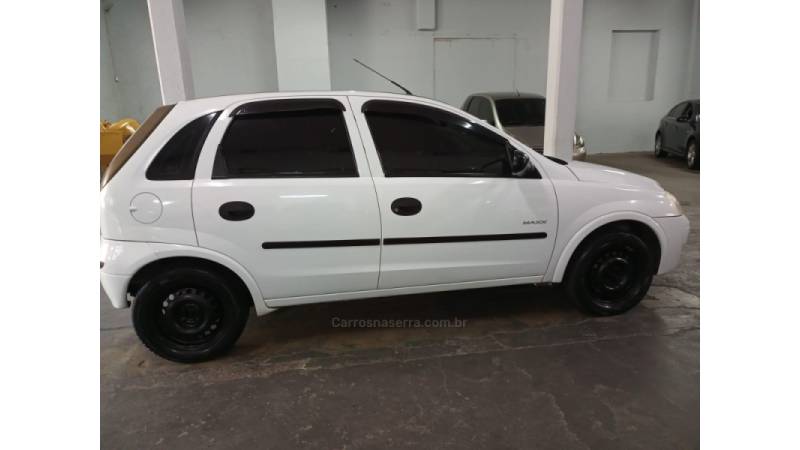 CHEVROLET - CORSA - 2008/2008 - Branca - R$ 26.000,00