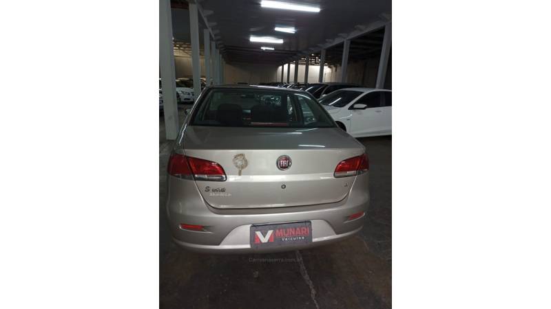 FIAT - SIENA - 2009/2010 - Bege - R$ 29.000,00