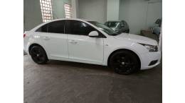 CHEVROLET - CRUZE - 2011/2012 - Branca - R$ 52.000,00