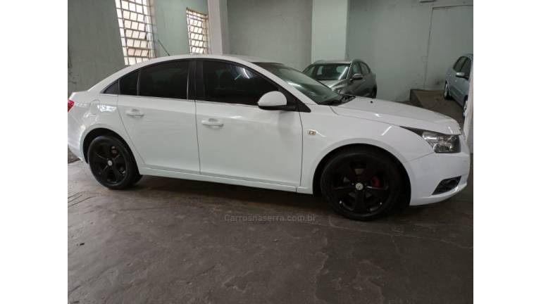 CHEVROLET - CRUZE - 2011/2012 - Branca - R$ 52.000,00