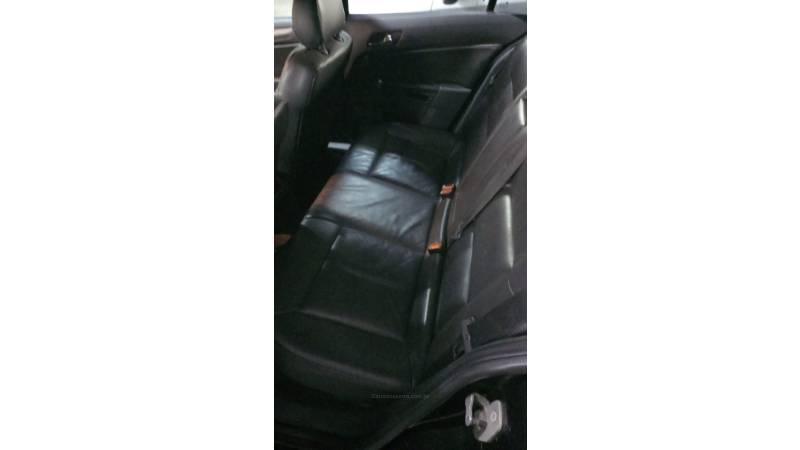 CHEVROLET - VECTRA - 2008/2009 - Preta - R$ 32.000,00