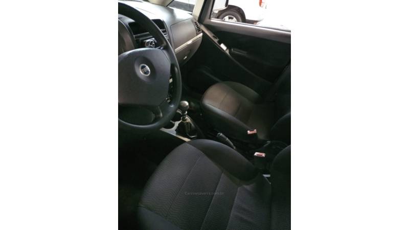 FIAT - IDEA - 2006/2006 - Bege - R$ 22.000,00