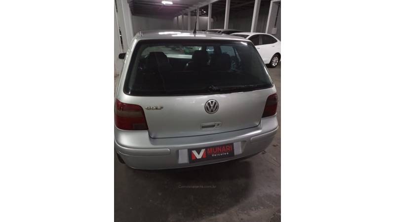 VOLKSWAGEN - GOLF - 2002/2002 - Cinza - R$ 27.000,00