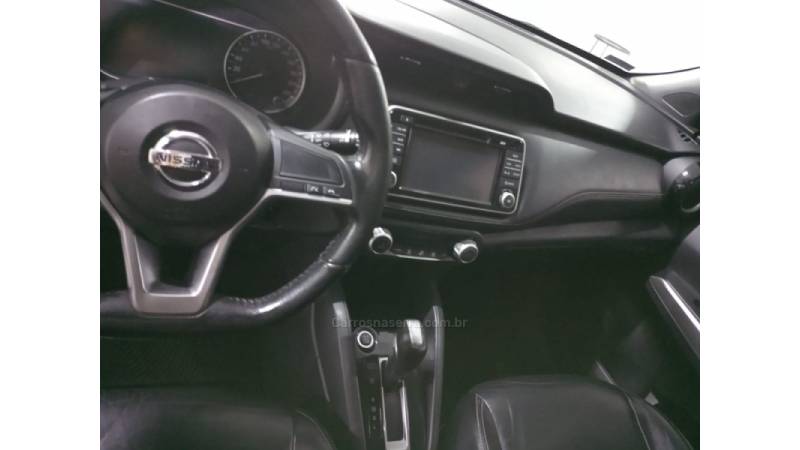 NISSAN - KICKS - 2016/2017 - Preta - R$ 73.000,00
