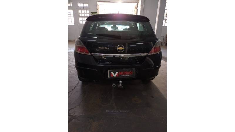 CHEVROLET - VECTRA - 2008/2009 - Preta - R$ 32.000,00