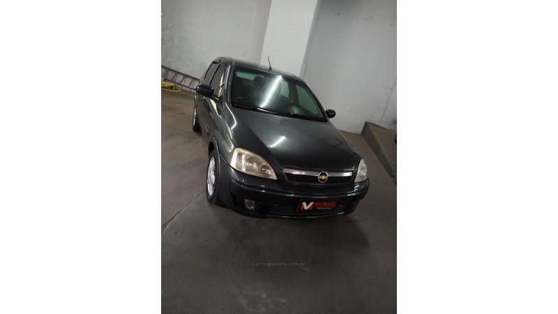 CHEVROLET - CORSA - 2008/2009 - Cinza - R$ 30.000,00