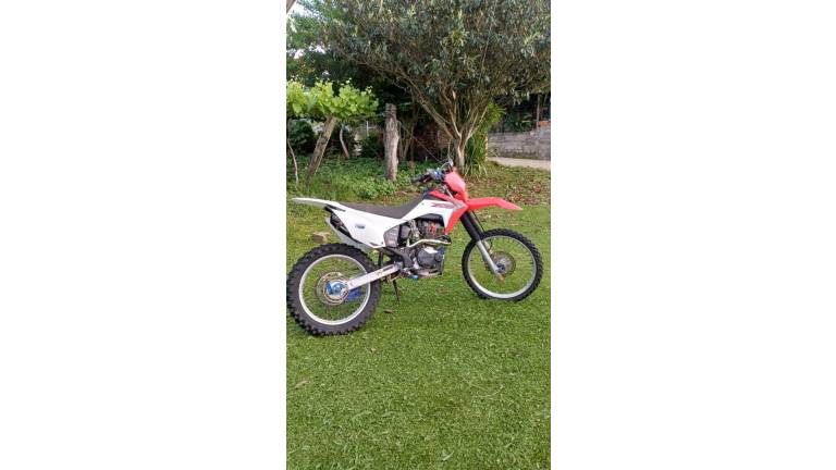 HONDA - CRF 230F - 2020/2020 - Branca - R$ 18.000,00