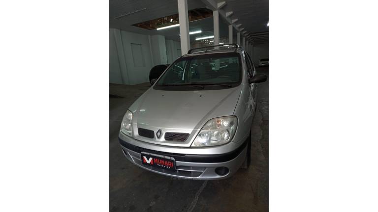 RENAULT - SCÉNIC - 2008/2009 - Prata - R$ 17.000,00