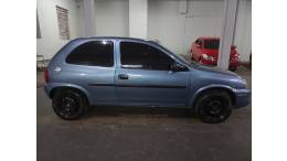 CHEVROLET - CORSA - 2000/2001 - Azul - R$ 13.000,00