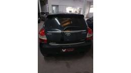 TOYOTA - ETIOS - 2014/2014 - Preta - R$ 43.000,00
