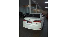 TOYOTA - COROLLA - 2018/2019 - Branca - R$ 101.000,00
