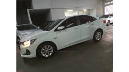 CHEVROLET - ONIX - 2022/2023 - Branca - R$ 69.000,00